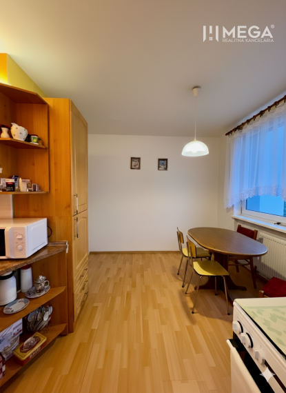 Na predaj veľký 3 izbový byt s balkónom v meste Humenné