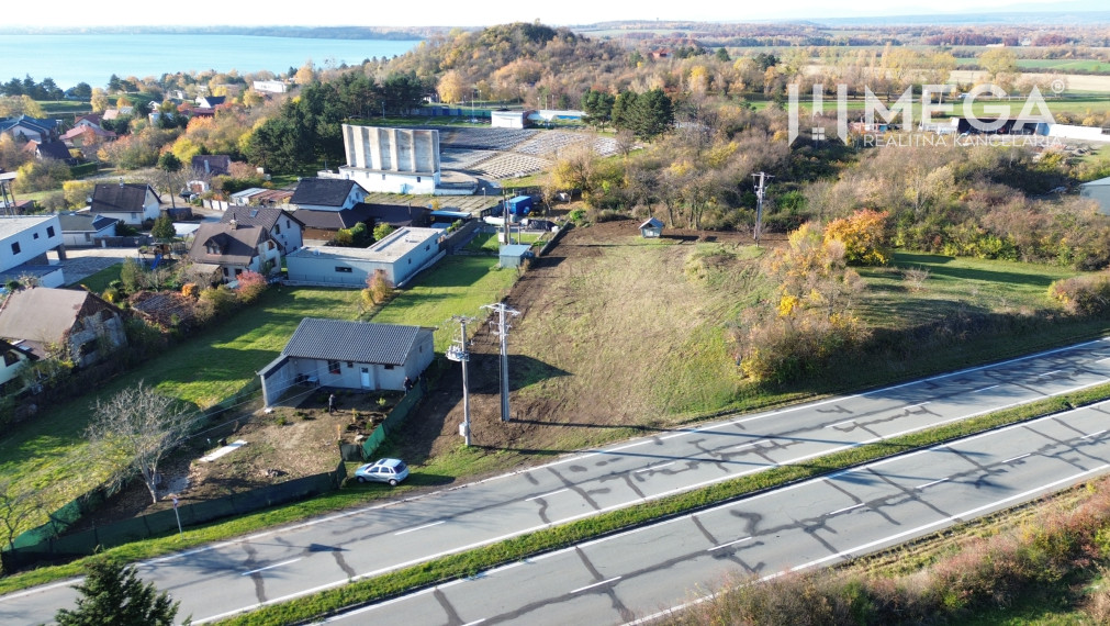 EXKLUZÍVNE NA PREDAJ INVESTIČNÝ POZEMOK NA ZEMPLÍNSKEJ ŠÍRAVE