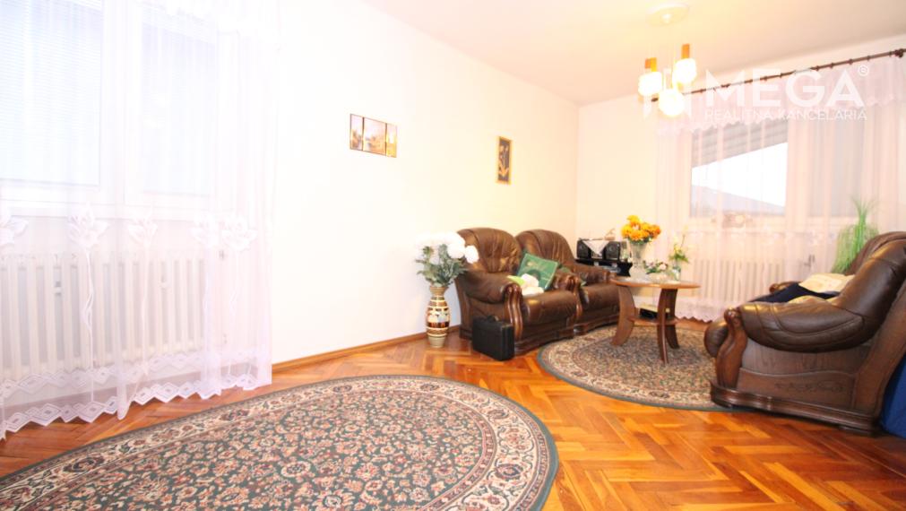 REZERVOVANÉ RODINNÝ DOM S PANORAMATICKÝM VÝHĽADOM NA HUMENNÉ