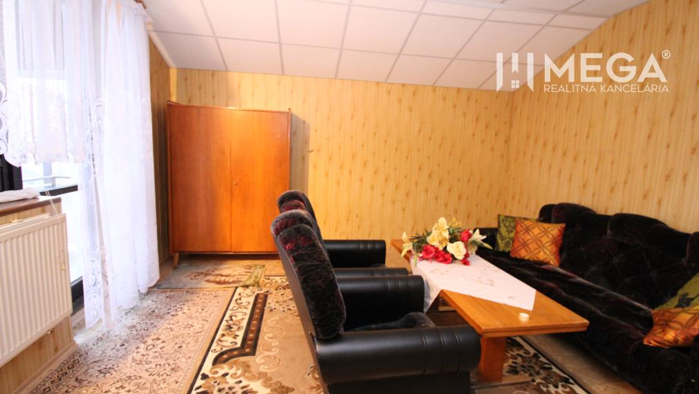 REZERVOVANÉ RODINNÝ DOM S PANORAMATICKÝM VÝHĽADOM NA HUMENNÉ