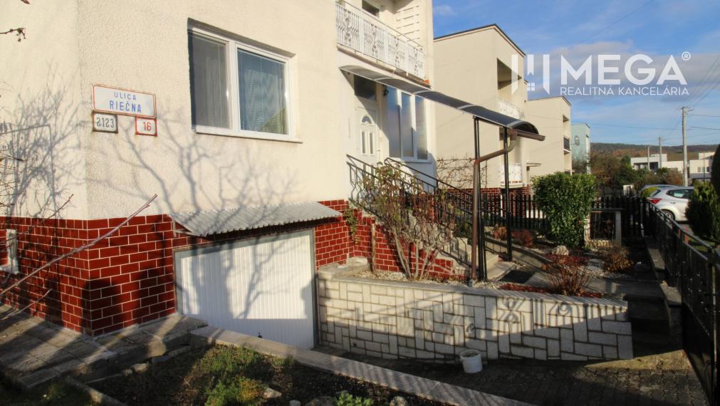 Na predaj ihneď obývateľný rodinný dom v meste Humenné, exkluzívne