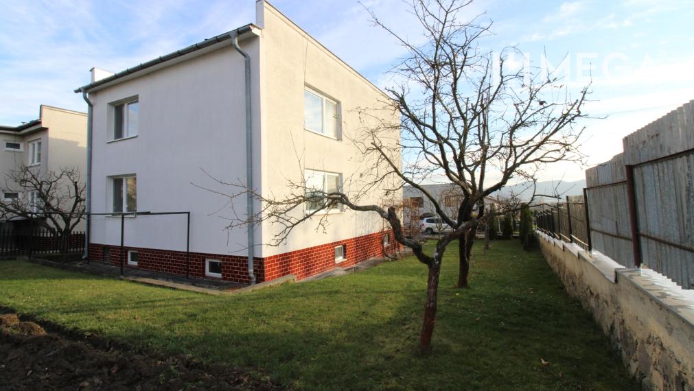 Na predaj ihneď obývateľný rodinný dom v meste Humenné, exkluzívne