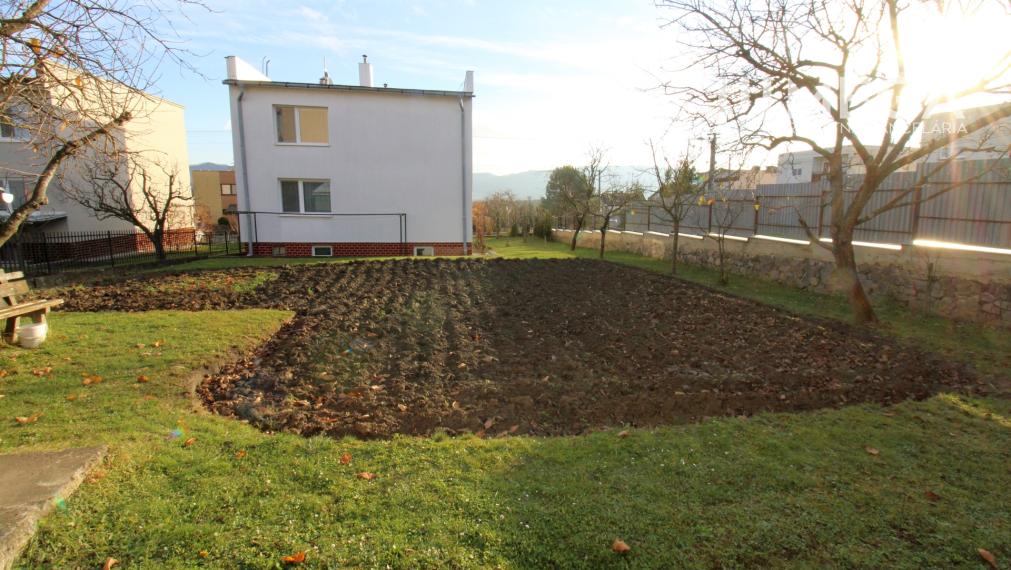 Na predaj ihneď obývateľný rodinný dom v meste Humenné, exkluzívne