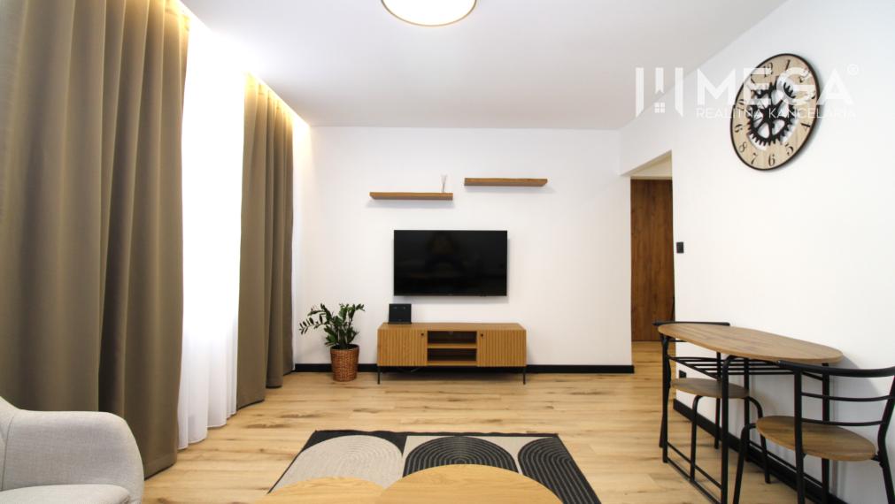 NA PRENÁJOM NADŠTANDARDNÝ 2-izb.byt– Třebícka ulica, HUMENNÉ