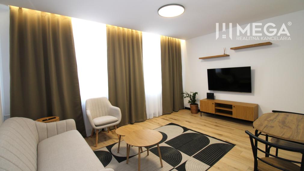 NA PRENÁJOM NADŠTANDARDNÝ 2-izb.byt– Třebícka ulica, HUMENNÉ