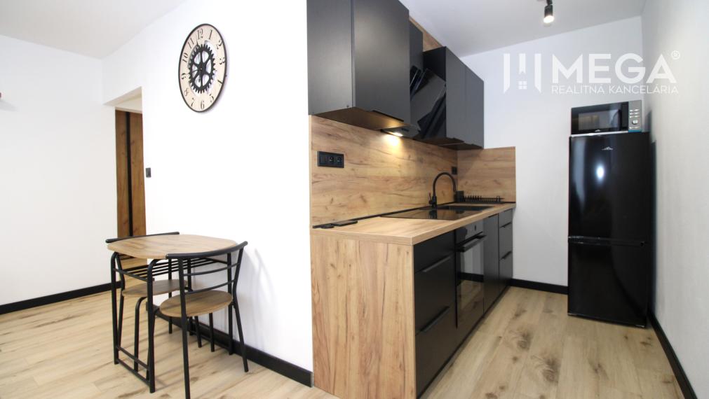 NA PRENÁJOM NADŠTANDARDNÝ 2-izb.byt– Třebícka ulica, HUMENNÉ