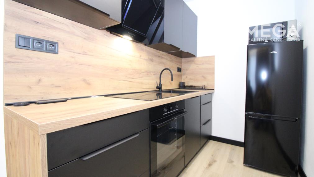 NA PRENÁJOM NADŠTANDARDNÝ 2-izb.byt– Třebícka ulica, HUMENNÉ