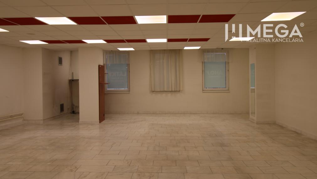 PRENÁJOM obchodného priestoru v OD LABOREC v meste Humenné