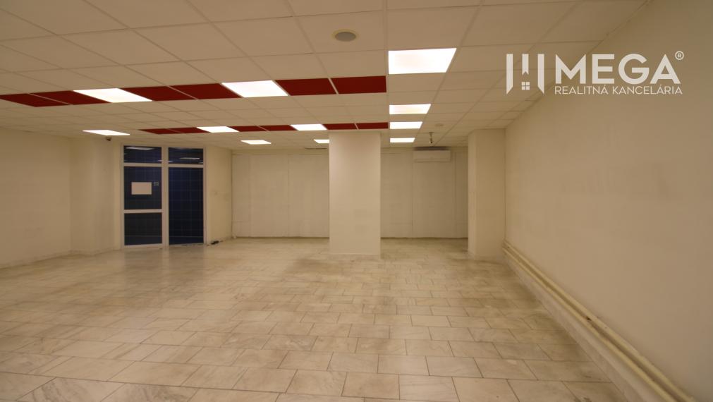 PRENÁJOM obchodného priestoru v OD LABOREC v meste Humenné