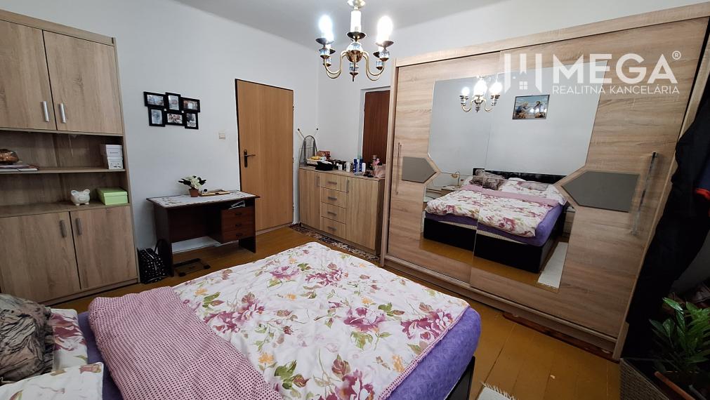 NA PREDAJ rodinný dom v srdci obce Porúbka