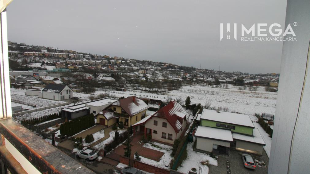 Na predaj 3 izbový byt na vynikajúcej adrese - Vranov nad Topľou