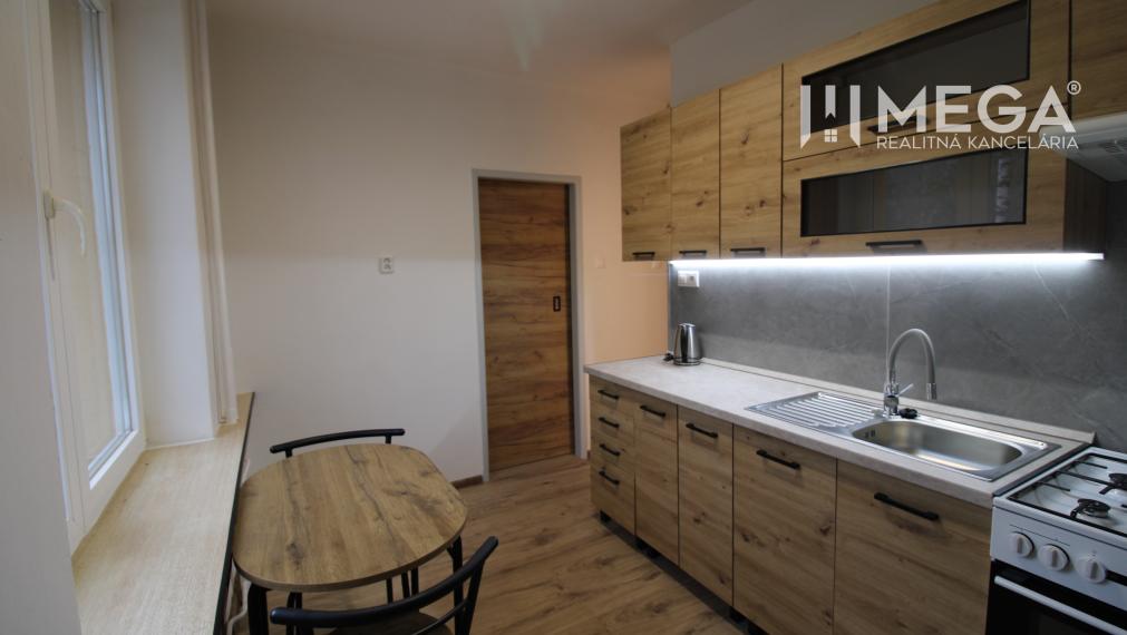 NA PRENÁJOM - 2izb. byt v centre mesta Humenné