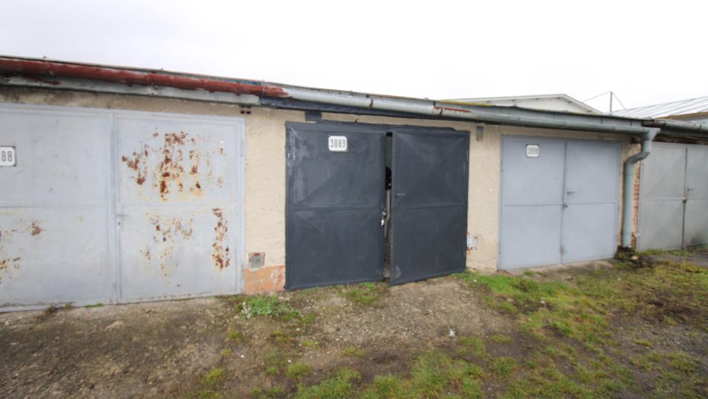 NA PREDAJ GARÁŽ V HUMENNOM – JEDNA Z NAJLEPŠÍCH CIEN NA TRHU