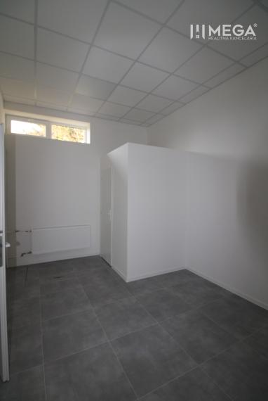 Prenájom - 2 priestory na Sídlisku 3 v meste Humenné