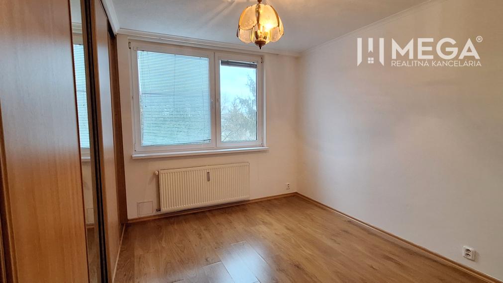 EXKLUZÍVNE 2i byt na Laboreckej ulici v Humennom