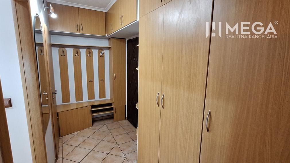 EXKLUZÍVNE 2i byt na Laboreckej ulici v Humennom