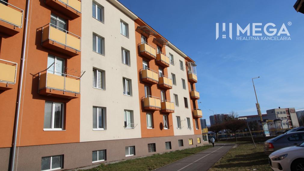 Na prenájom veľký a slnečný 1 izbový byt v meste Humenné