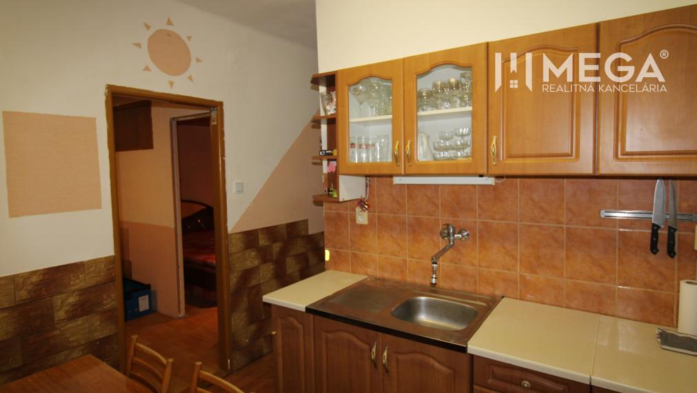 Na predaj: Ideálny byt na rekonštrukciu – 4 izby, Snina