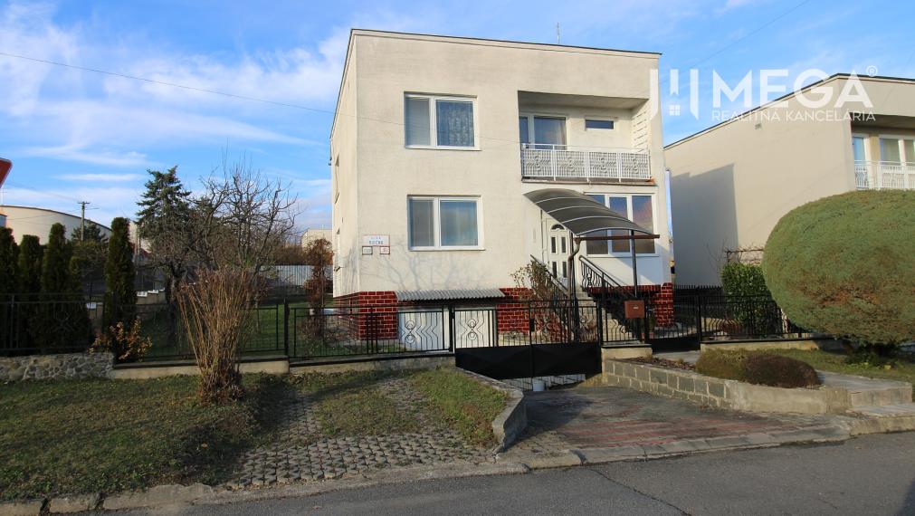 Na predaj ihneď obývateľný rodinný dom v meste Humenné, exkluzívne