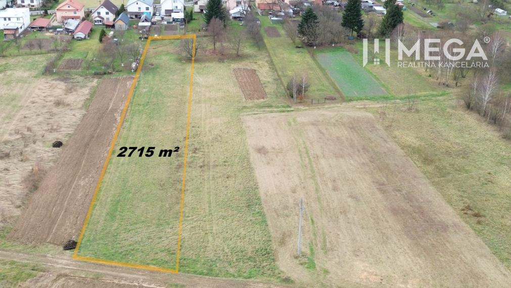 NA PREDAJ STAVEBNÝ POZEMOK V POKOJNEJ LOKALITE ZEMPLÍN.HÁMRE