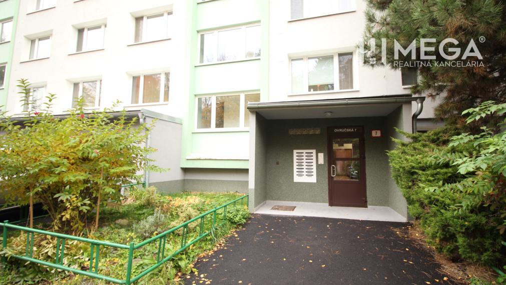 NA PREDAJ: Garáž pod bytovým domom Košice - Dargovských hrdinov