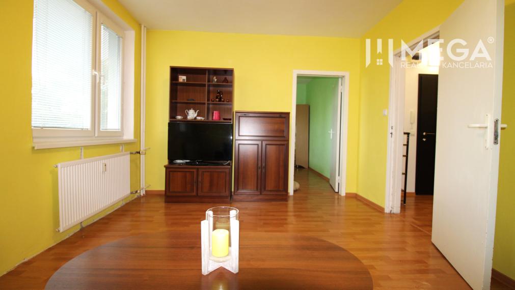 PRENÁJOM 3-izb. bytu – SÍDLISKO III, HUMENNÉ LABORECKÁ ULICA