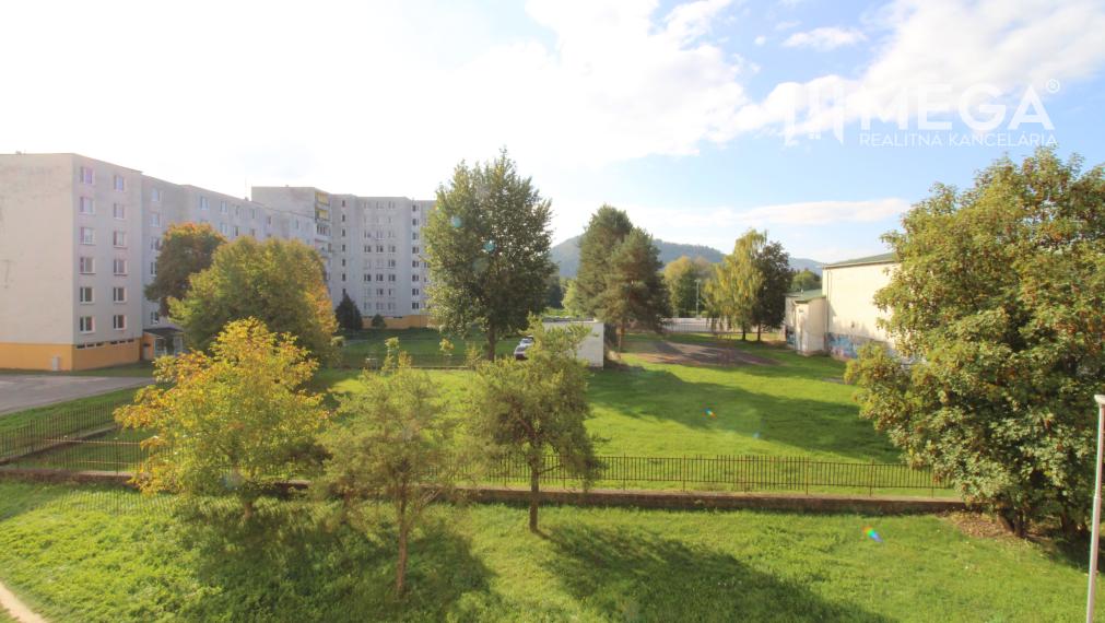 PRENÁJOM 3-izb. bytu – SÍDLISKO III, HUMENNÉ LABORECKÁ ULICA