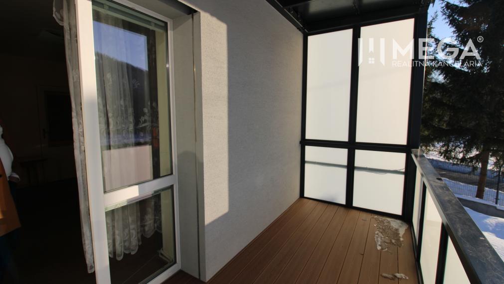 Na predaj - 3izbový byt s pozemkom a garážou v meste Humenné