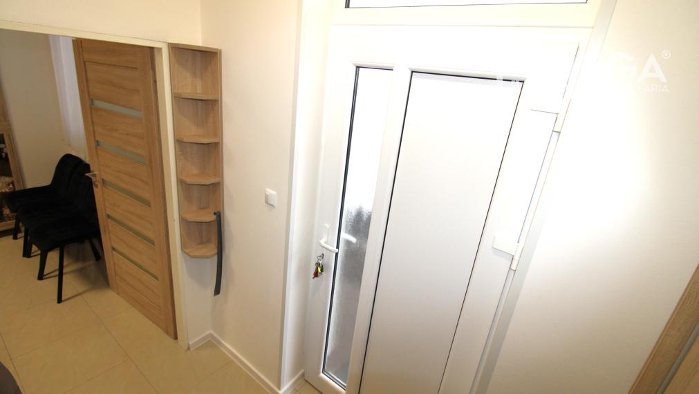 NA PRENÁJOM VEĽKÝ 1-IZBOVÝ BYT S VLASTNÝM PARKOVANÍM HUMENNÉ