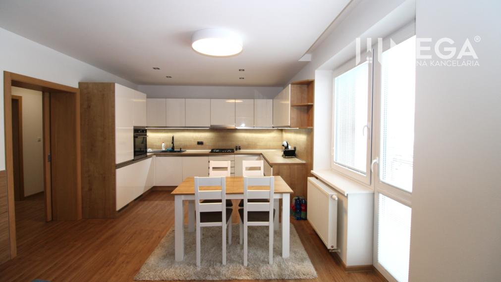 NA PRENÁJOM LUXUSNÝ 3-IZBOVÝ BYT S KRBOM 92 m² KAMENICA N/C