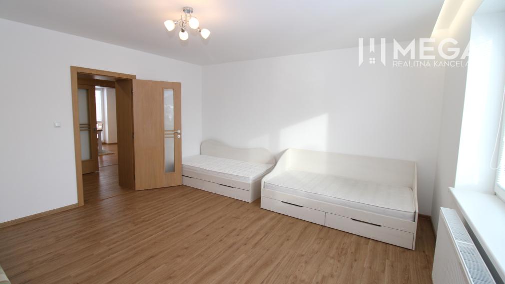 NA PRENÁJOM LUXUSNÝ 3-IZBOVÝ BYT S KRBOM 92 m² KAMENICA N/C