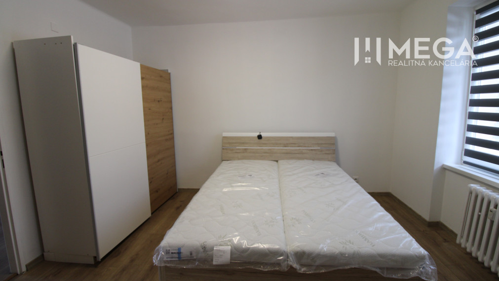 REZERVOVANÉ - 2izb. byt, zariadený, Ševčenková ul, mesto Humenné