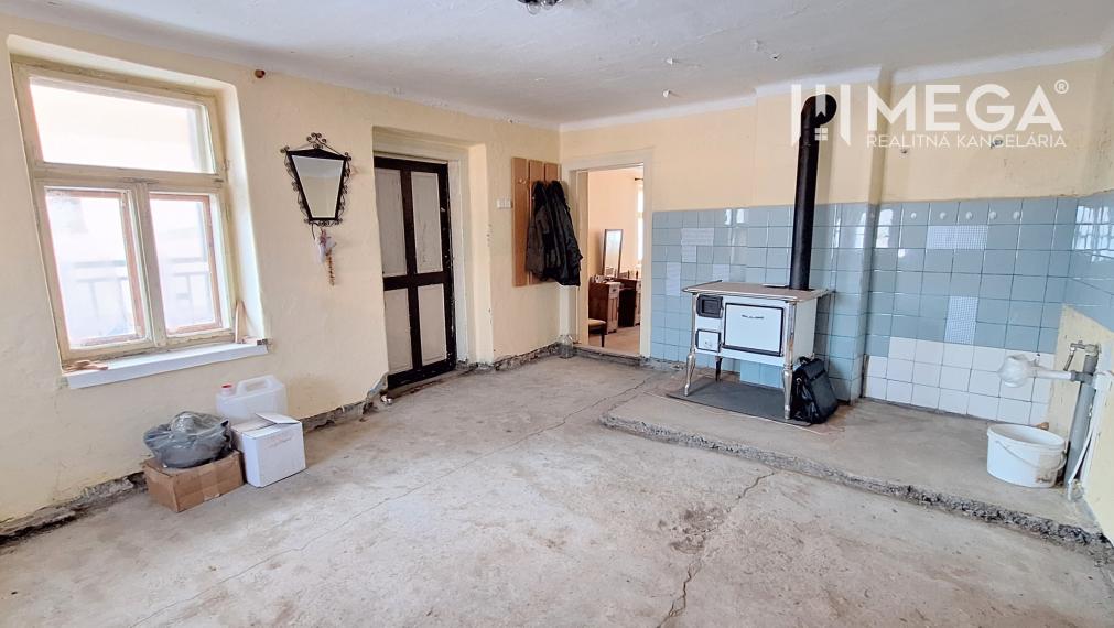 EXKLUZÍVNE NA PREDAJ Dom v obci Kochanovce