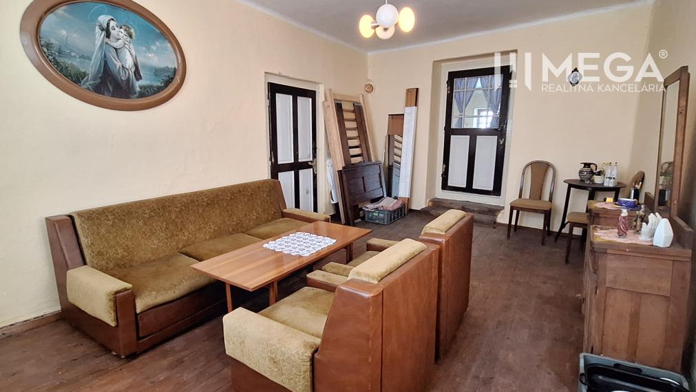 EXKLUZÍVNE NA PREDAJ Dom v obci Kochanovce