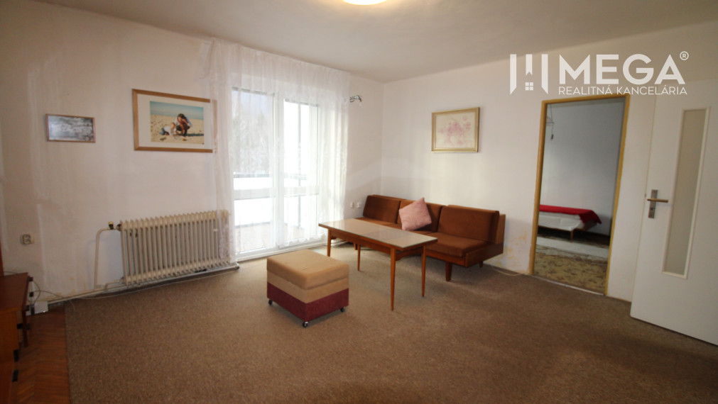 Na predaj - 3izbový byt s pozemkom a garážou v meste Humenné