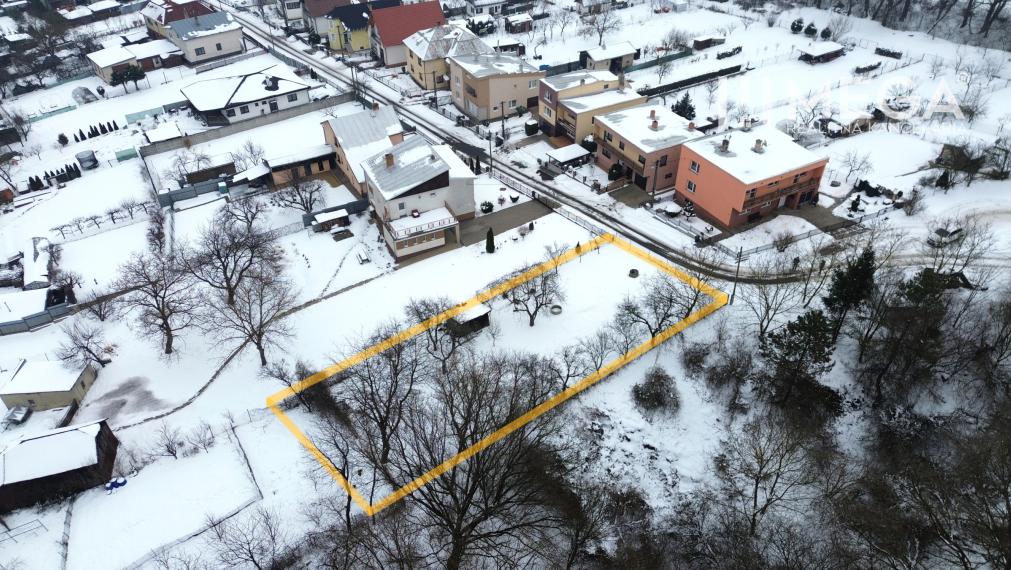 REZERVOVANÝ LUKRATÍVNY STAVEBNÝ POZEMOK V OBCI ZÁVADKA