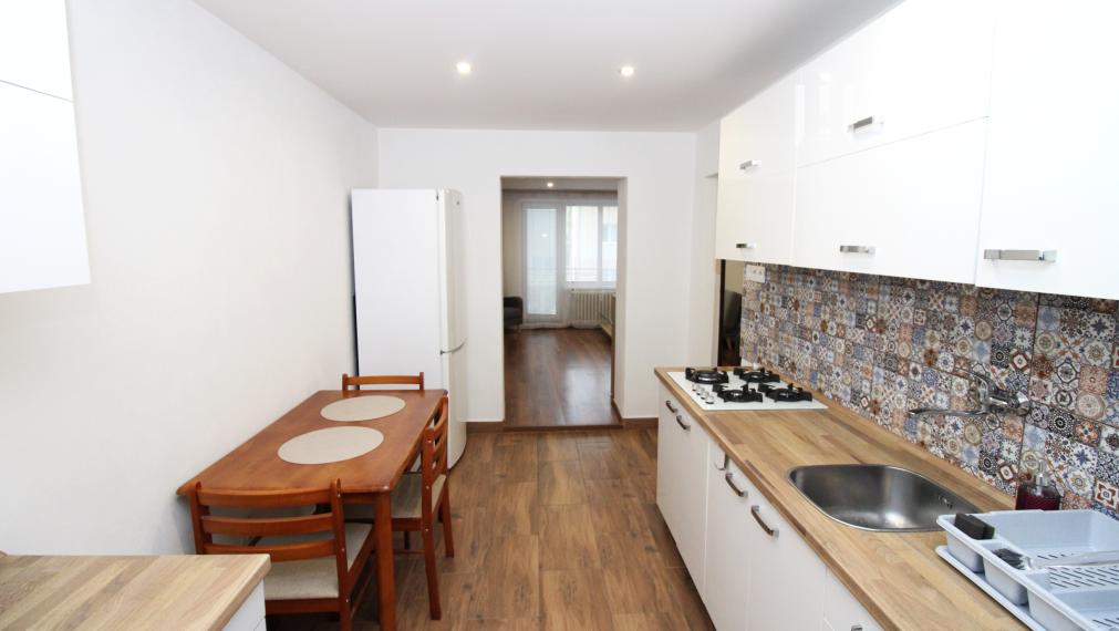 NA PRENÁJOM VEĽKÝ 2-IZBOVÝ BYT 69 m², ul. KRÁTKA, HUMENNÉ