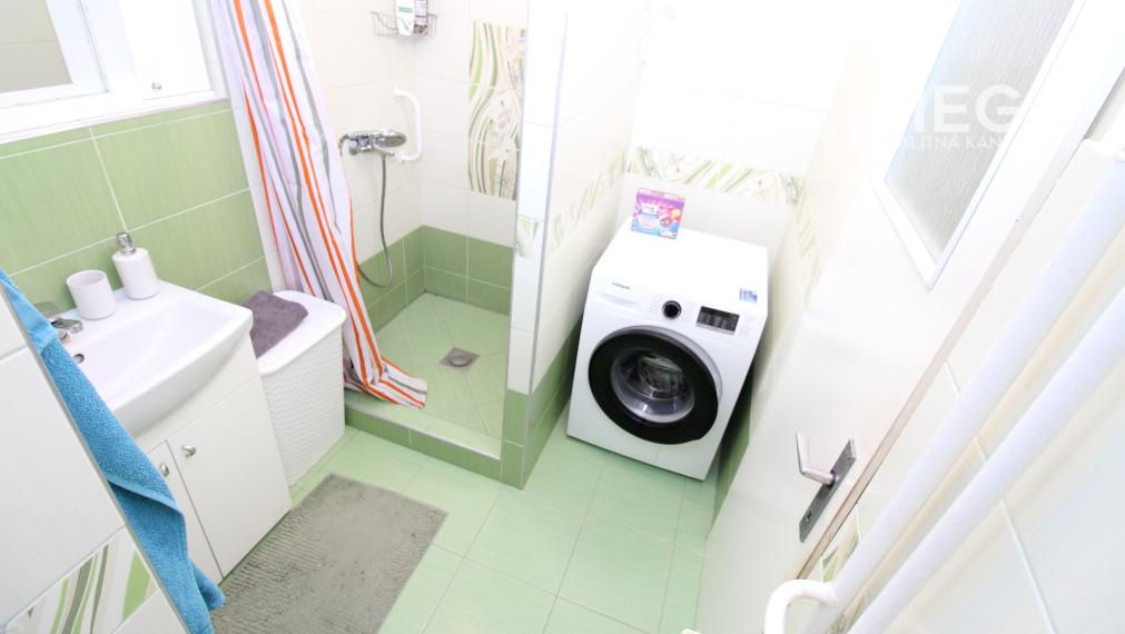 NA PRENÁJOM VEĽKÝ 2-IZBOVÝ BYT 69 m², ul. KRÁTKA, HUMENNÉ