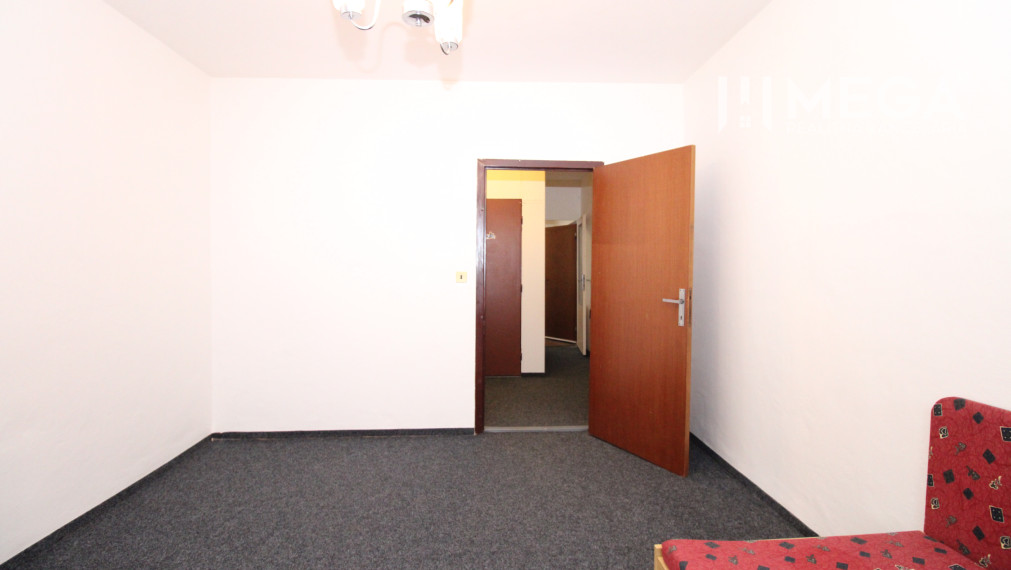 REZERVOVANÝ PRIESTRANNÝ 3-IZBOVÝ BYT S LOGGIOU - HUMENNÉ