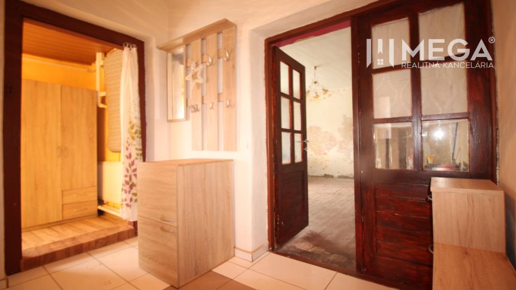 NA PREDAJ: 2-gen. Rodinný dom (2 bytové jednotky), Veľká Ida