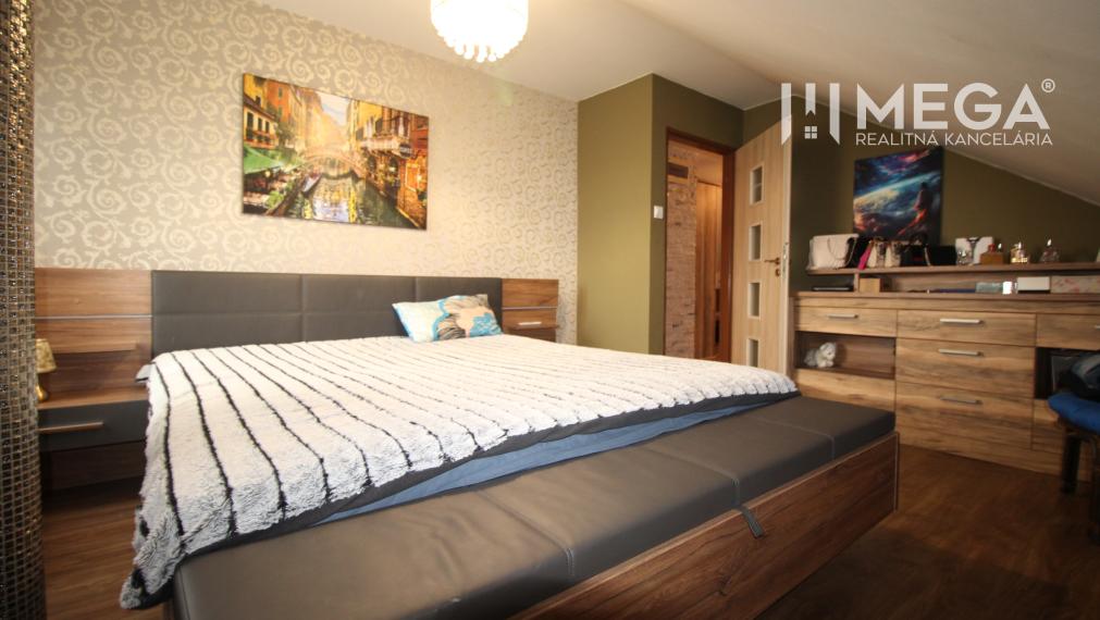 NA PREDAJ: 2-gen. Rodinný dom (2 bytové jednotky), Veľká Ida