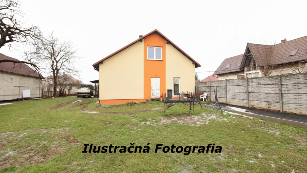 NA PREDAJ: 2-gen. Rodinný dom (2 bytové jednotky), Veľká Ida