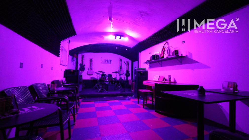 NA PRENÁJOM: Obchodný priestor v srdci Košíc - Alžbetina ulica