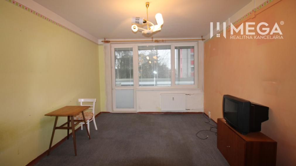 NOVINKA - 3 izbový byt v pôvodnom stave, blízko centra mesta Humenné