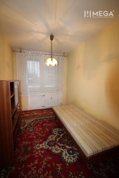 NOVINKA - 3 izbový byt v pôvodnom stave, blízko centra mesta Humenné