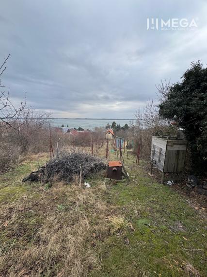 Na predaj Vinica s obytnou unimobunkou len pár minút od Zemplínskej šíravy
