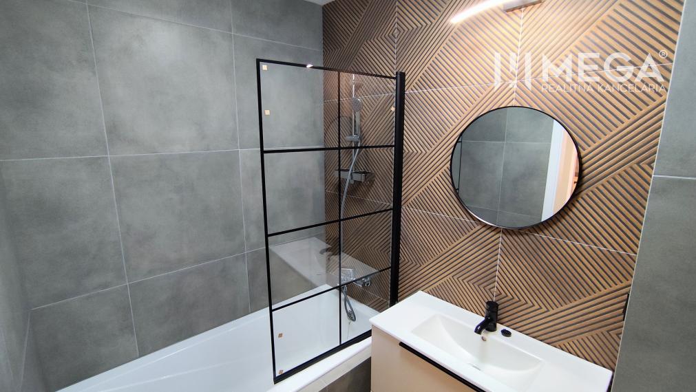 NA PRENÁJOM - 2izbový byt v zrekonštruovanom bytovom dome v Strážskom