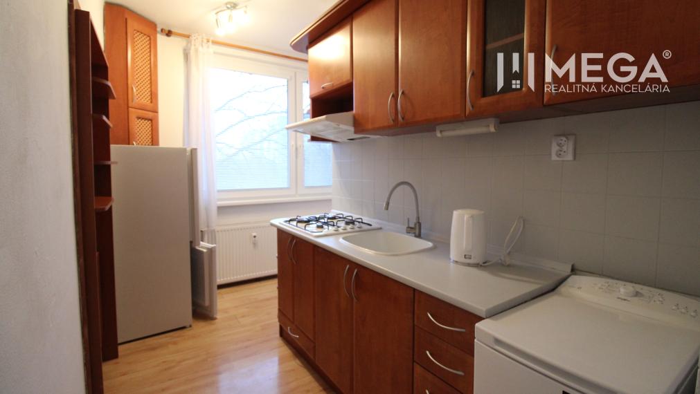 Prenájom - 1 izbový byt v centre mesta Humenné