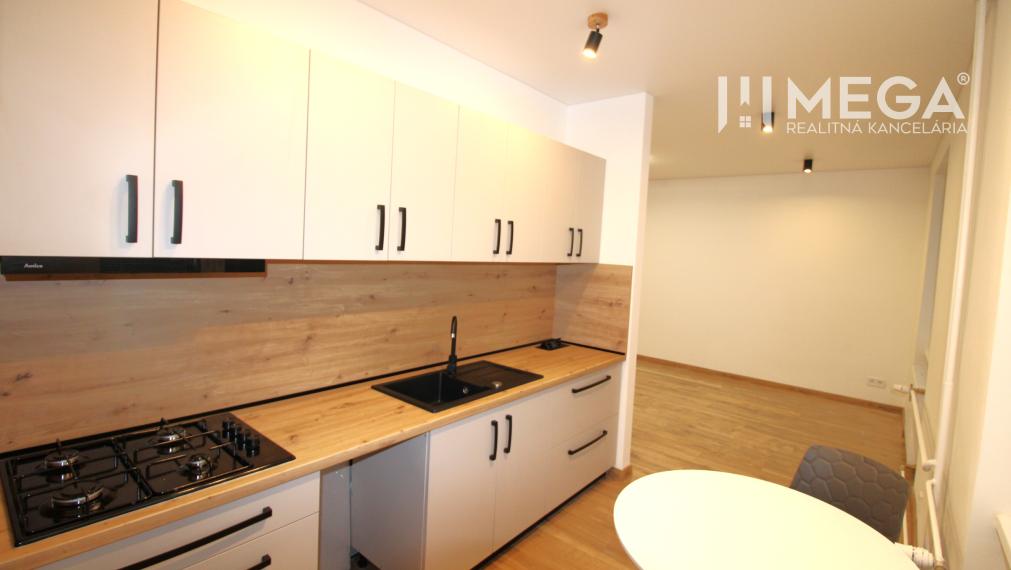 NA PRENÁJOM ÚPLNE NOVÝ 2-IZBOVÝ BYT V ŠIRŠOM CENTRE - HUMENNÉ