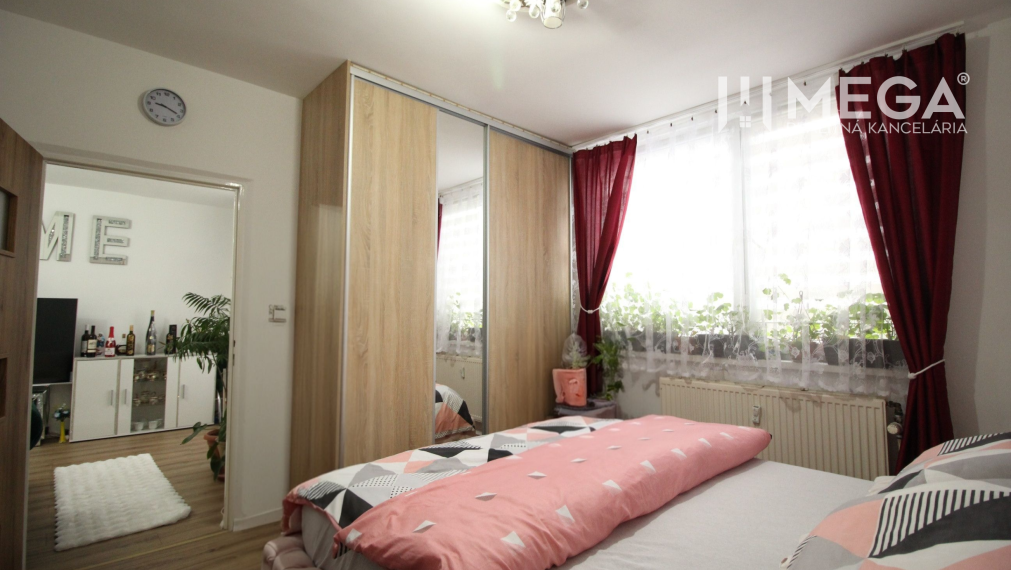 NA PREDAJ: 2-izbový klimatizovaný byt, Nad Laborcom – Michalovce